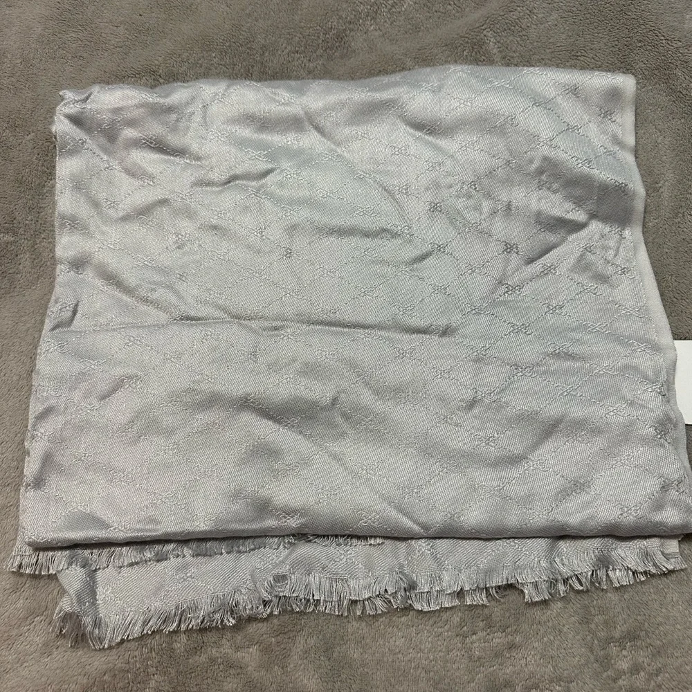 Nine West 100% viscose scarf nwt